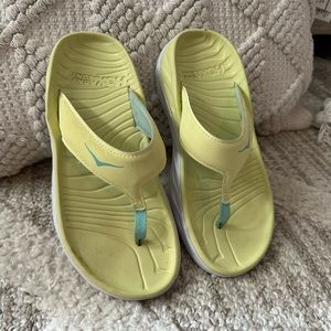 HOKA, electric lime Ora recovery sandal, size 8